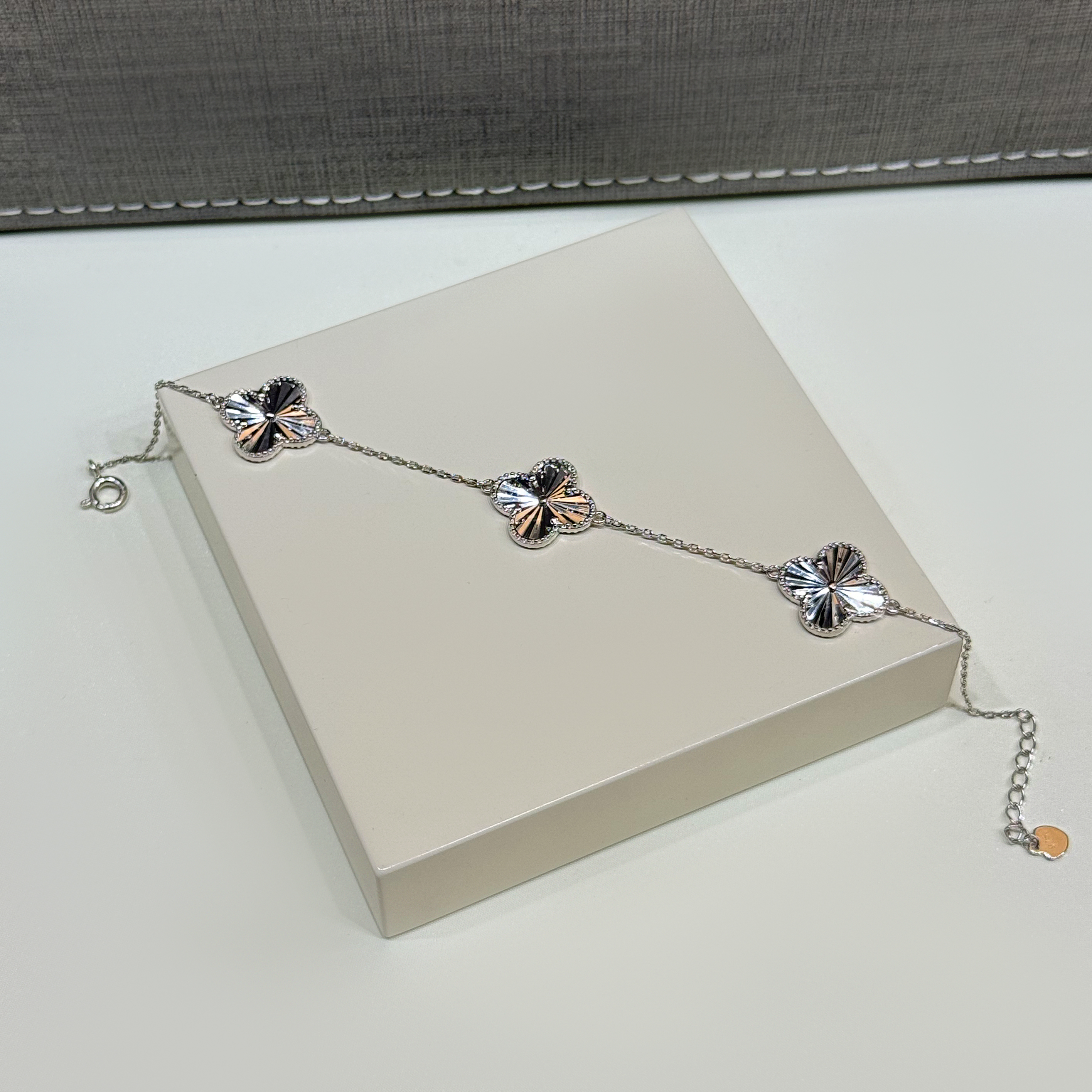 925 sterling silver bracelet, Turkish made - (R-0198) 925 sterling silver bracelet, Turkish made - (R-0198)