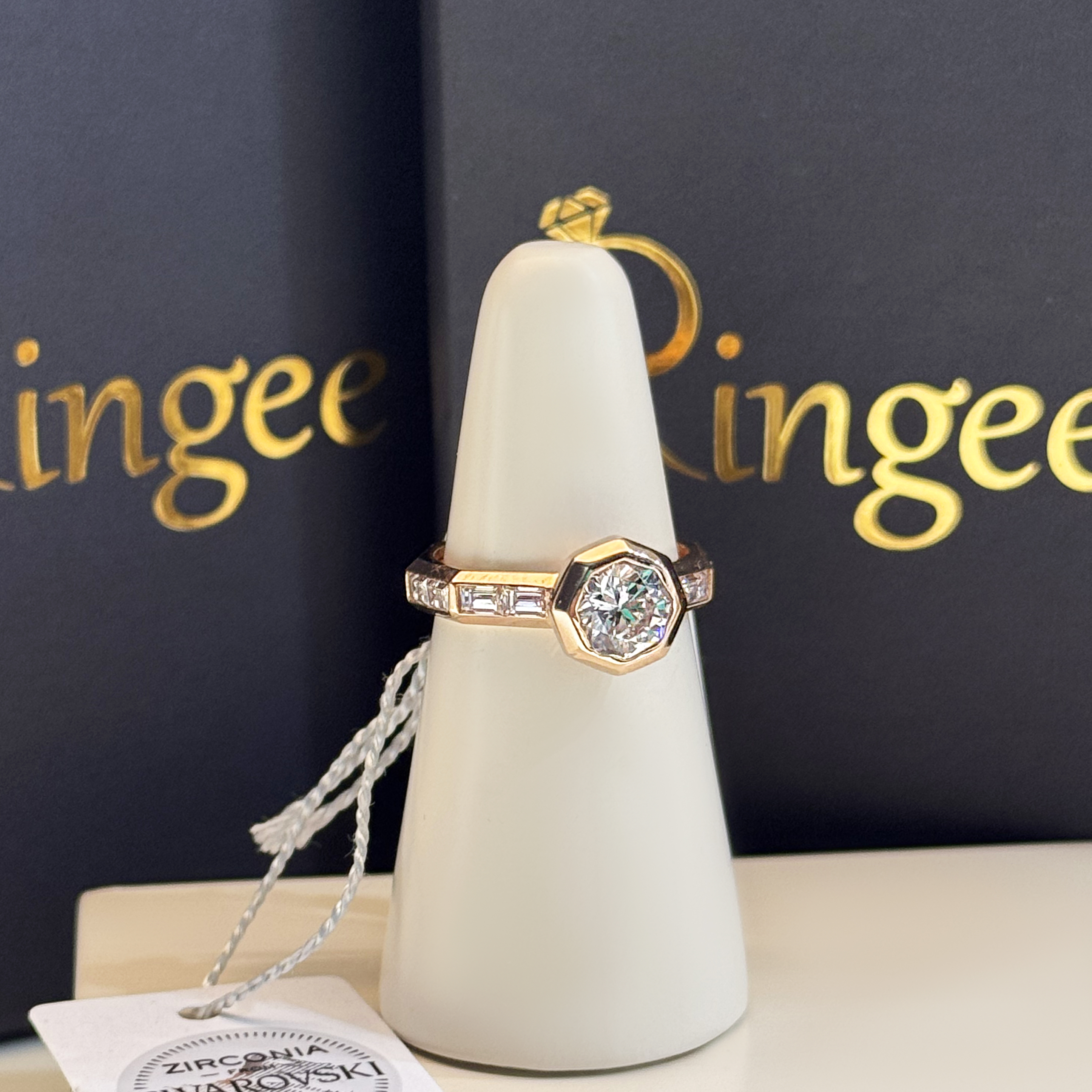 925 Sterling Silver Ring with Swarovski Zircon - (R-0002)