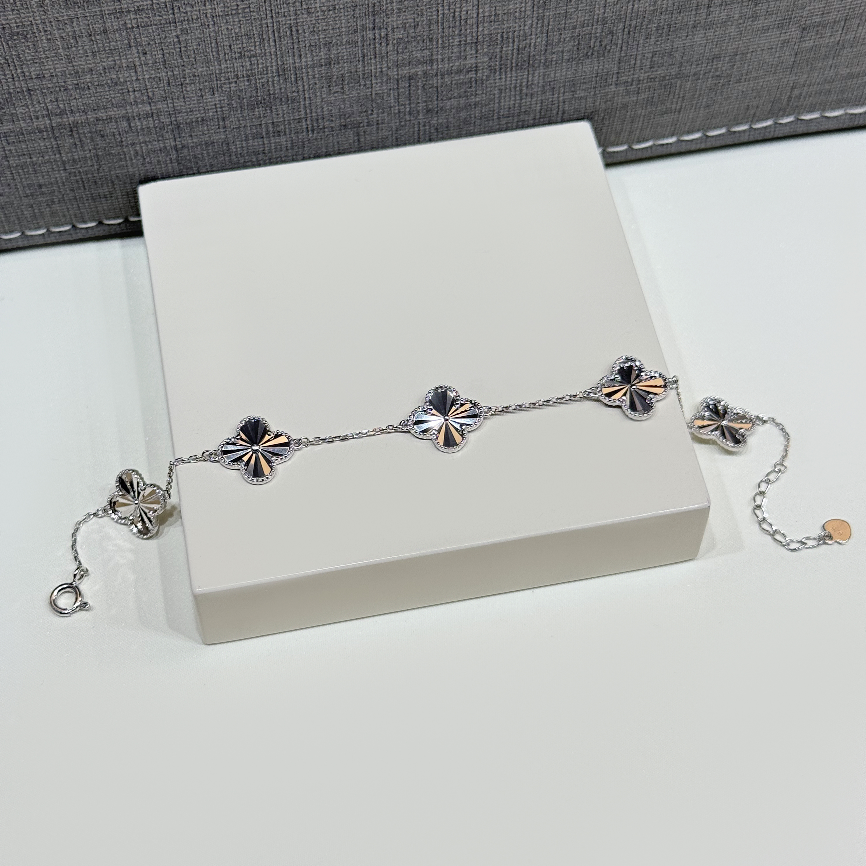 925 sterling silver bracelet, Turkish made - (R-0206) 925 sterling silver bracelet, Turkish made - (R-0206)