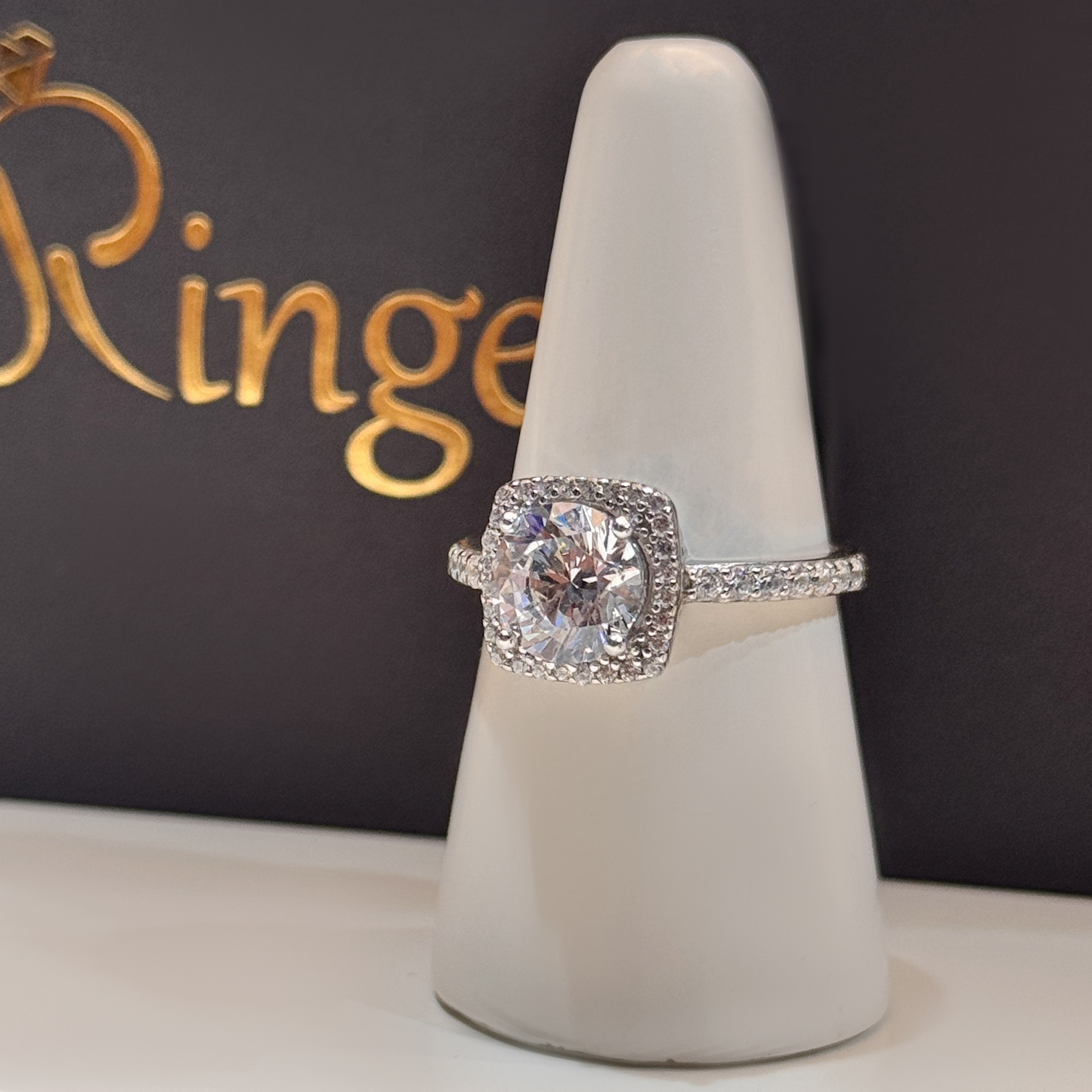 925 sterling silver ring with Swarovski zircon - (R-0236)