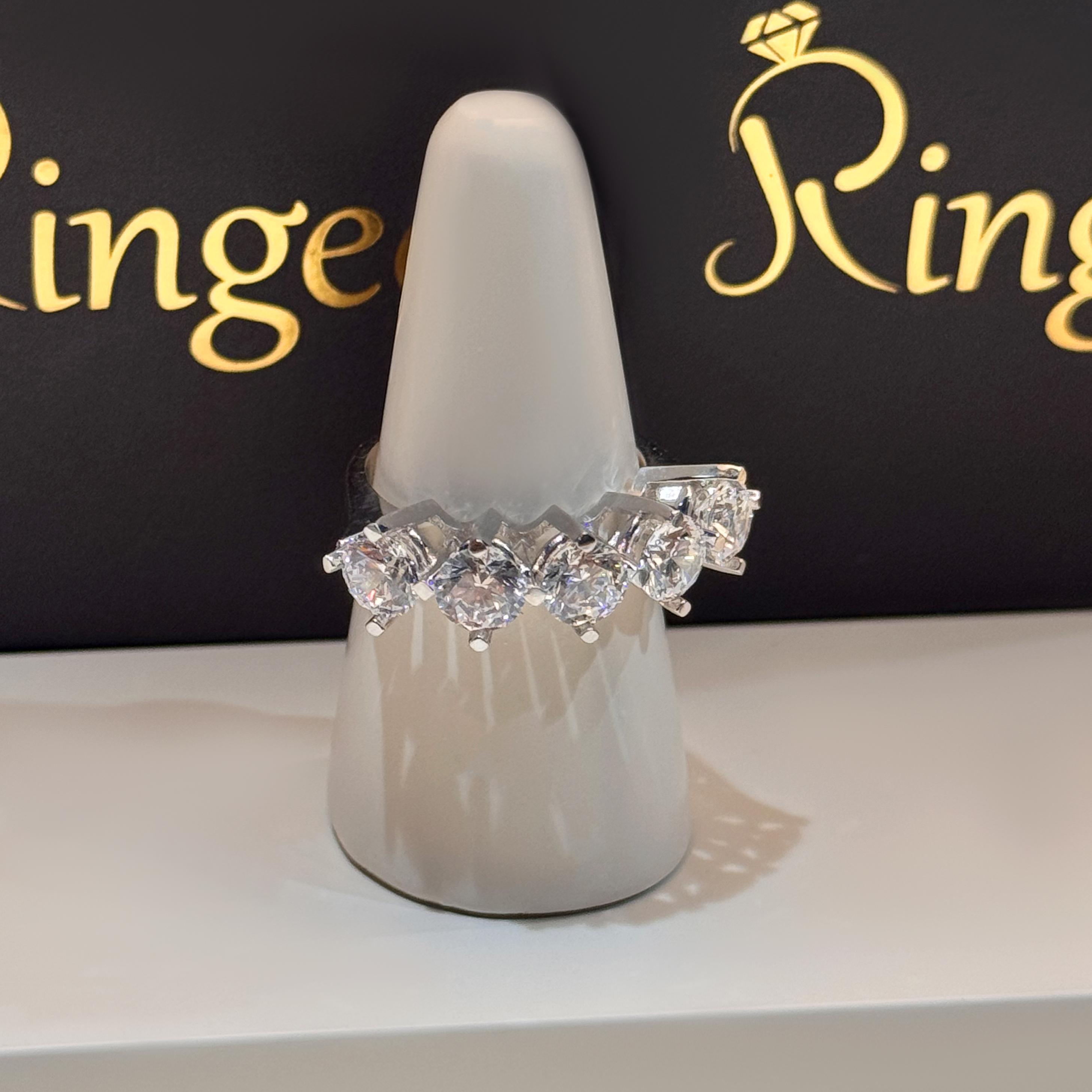 925 sterling silver ring with Swarovski zircon - (R-0238)