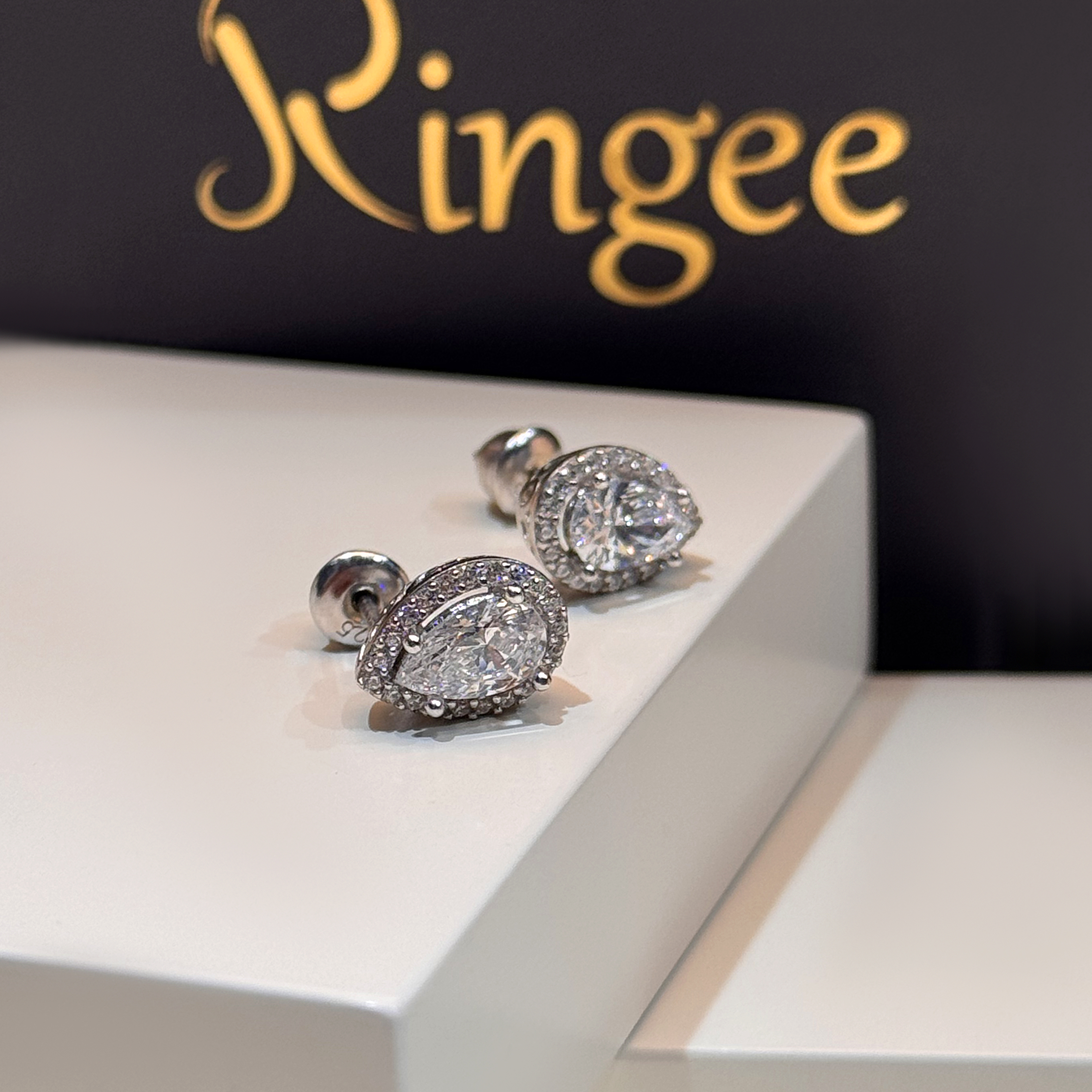 Silver earrings with Swarovski zirconia, 925 sterling silver - (R-0246)