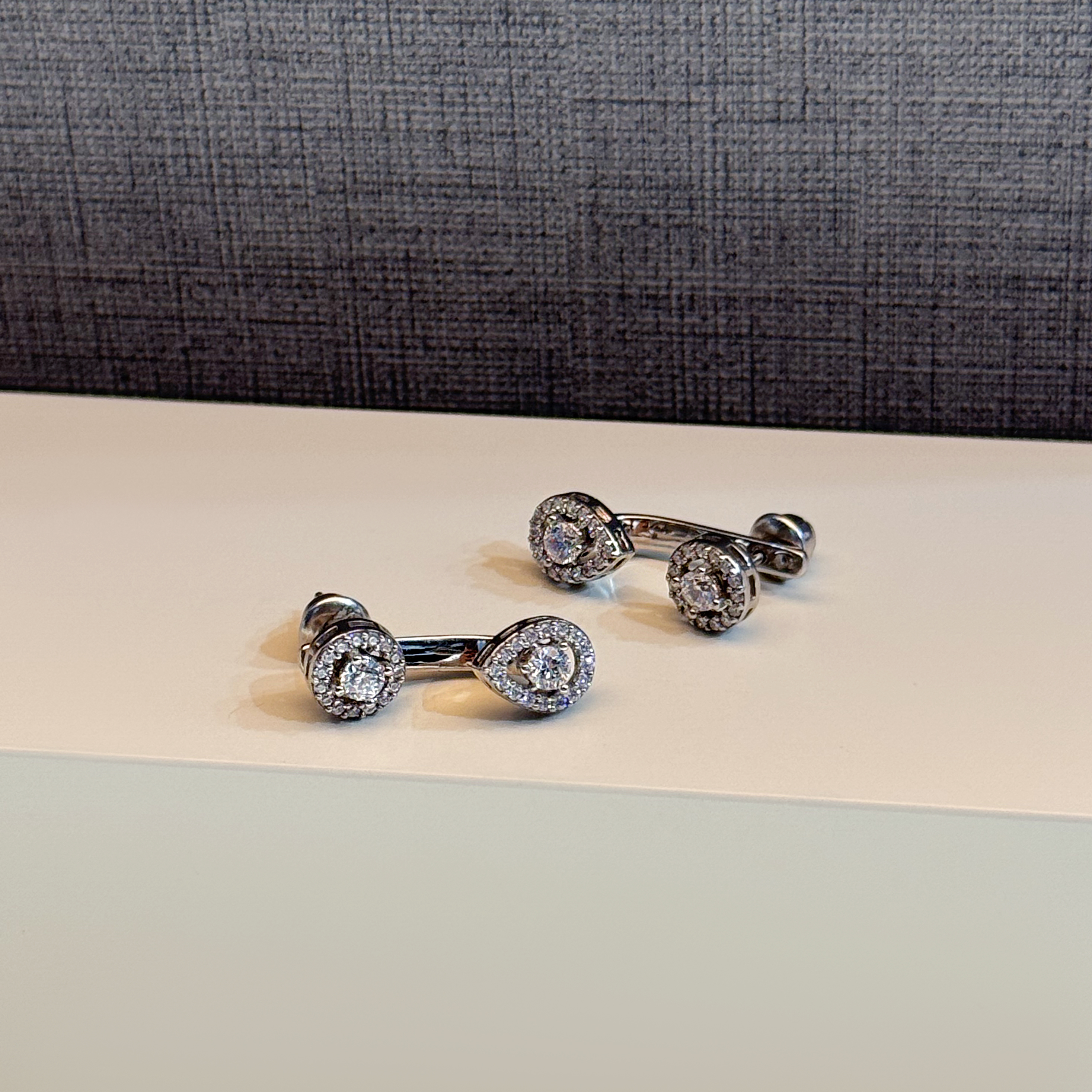 925 Sterling Silver Swarovski Zircon Hoop Earrings - (R-0066)