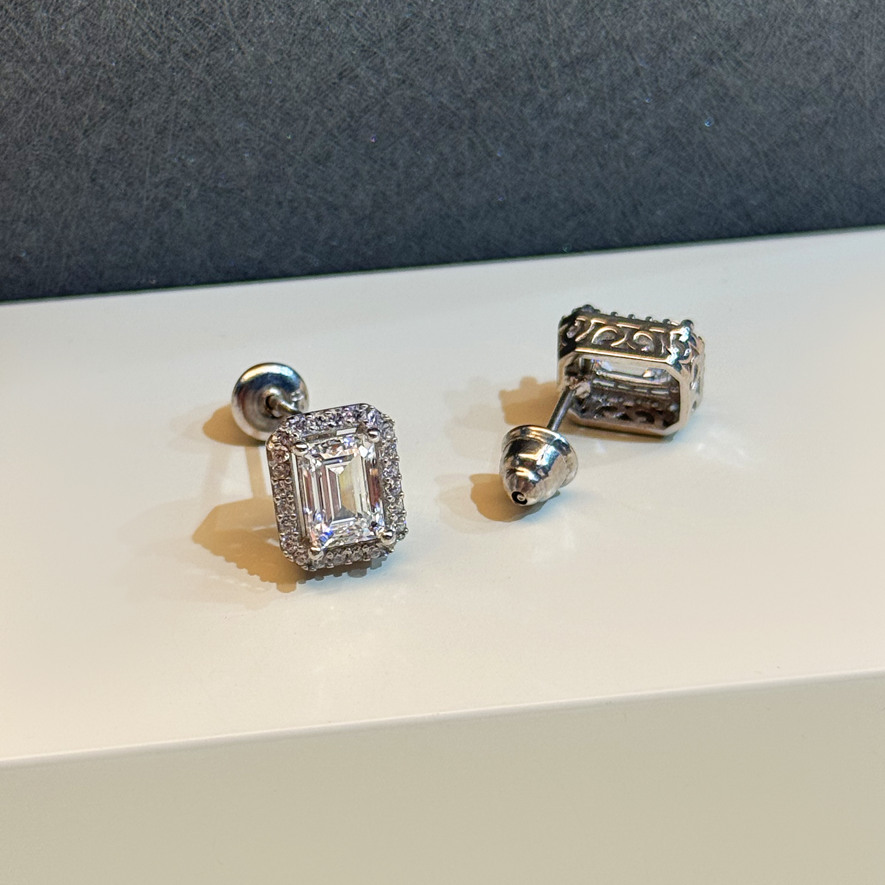 925 Sterling Silver Swarovski Zircon Hoop Earrings - (R-0070)