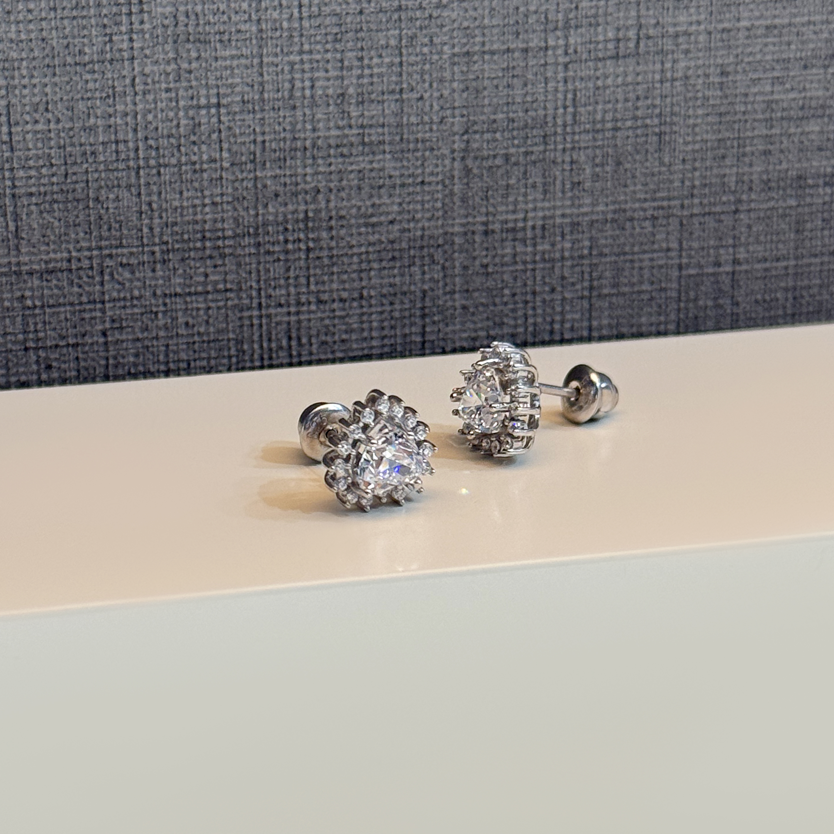 925 Sterling Silver Swarovski Zircon Hoop Earrings - (R-0074)