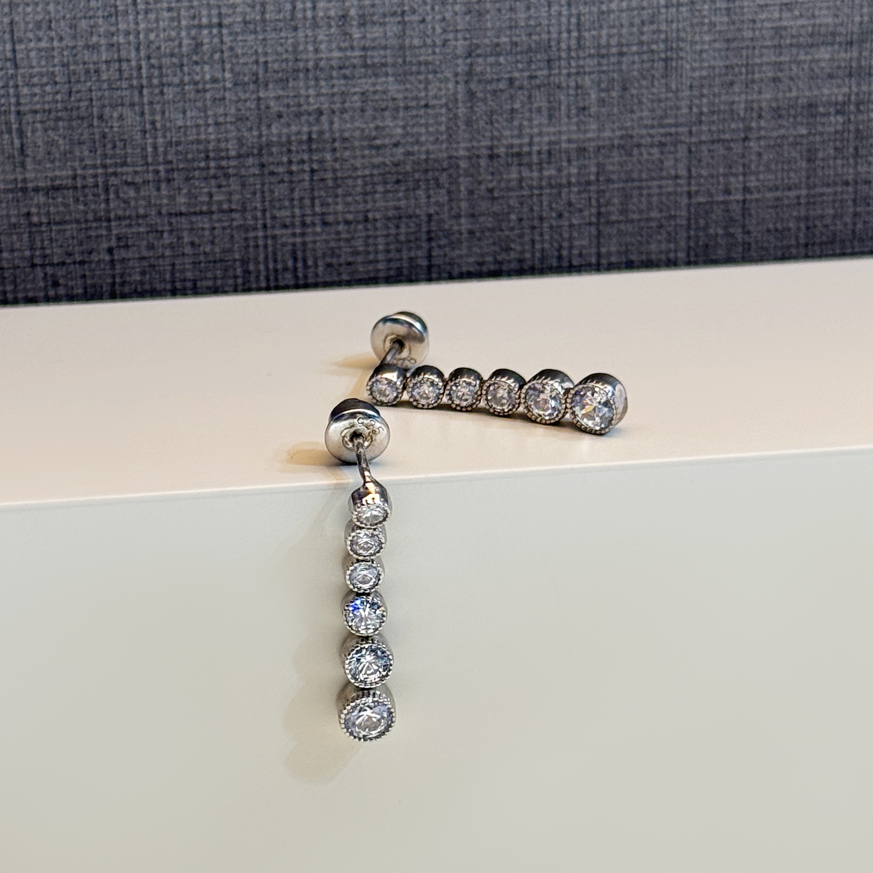 925 Sterling Silver Swarovski Zircon Hoop Earrings - (R-0084)