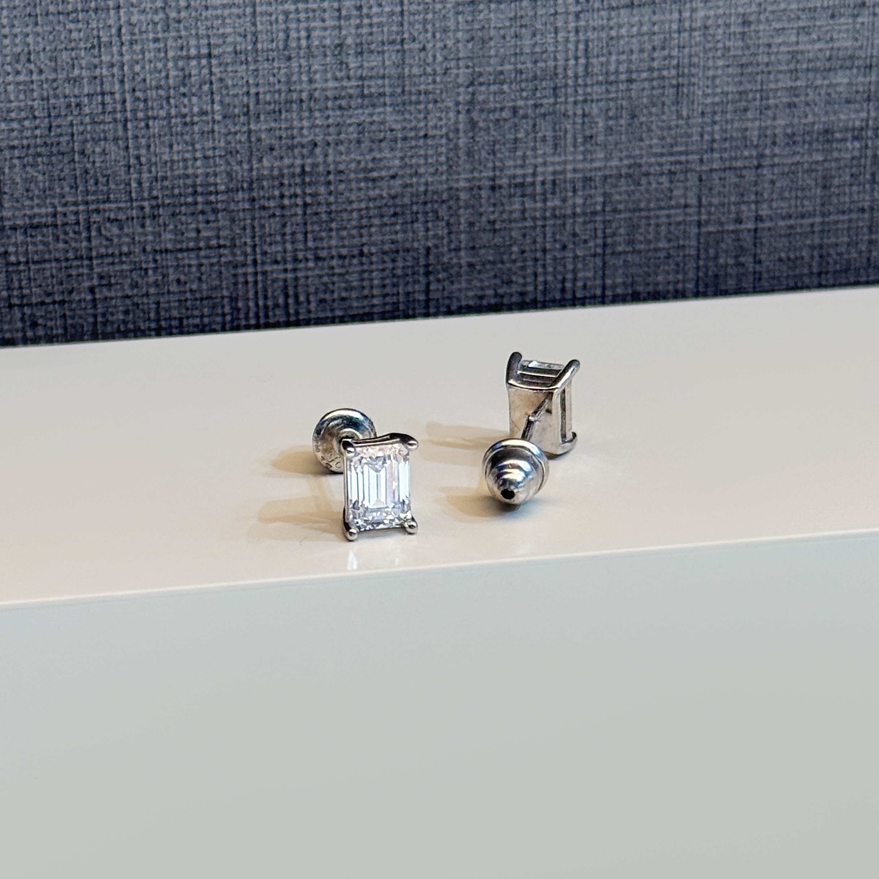 925 Sterling Silver Swarovski Zircon Hoop Earrings - (R-0089)