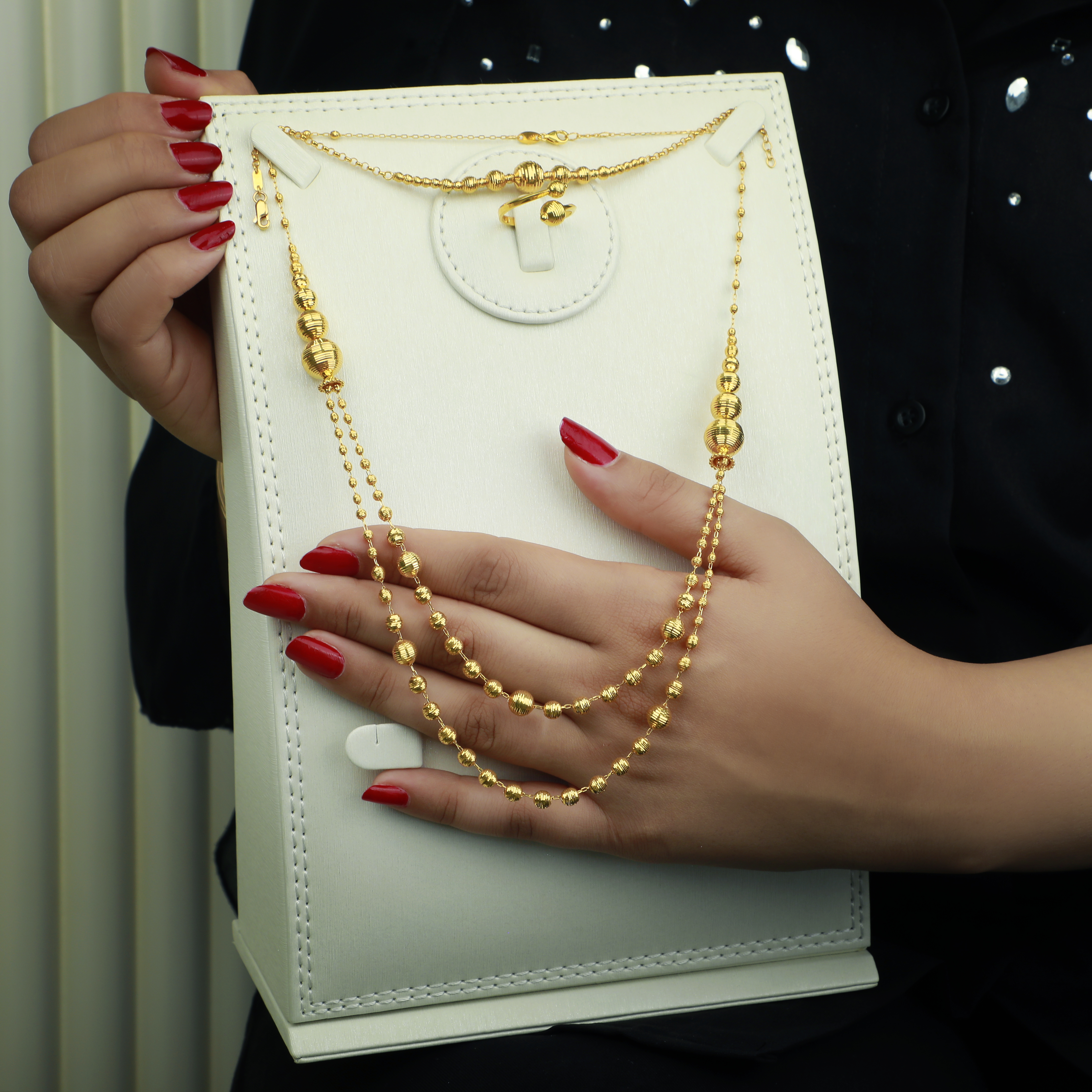 21-karat gold set, Italian made - (S-0120)