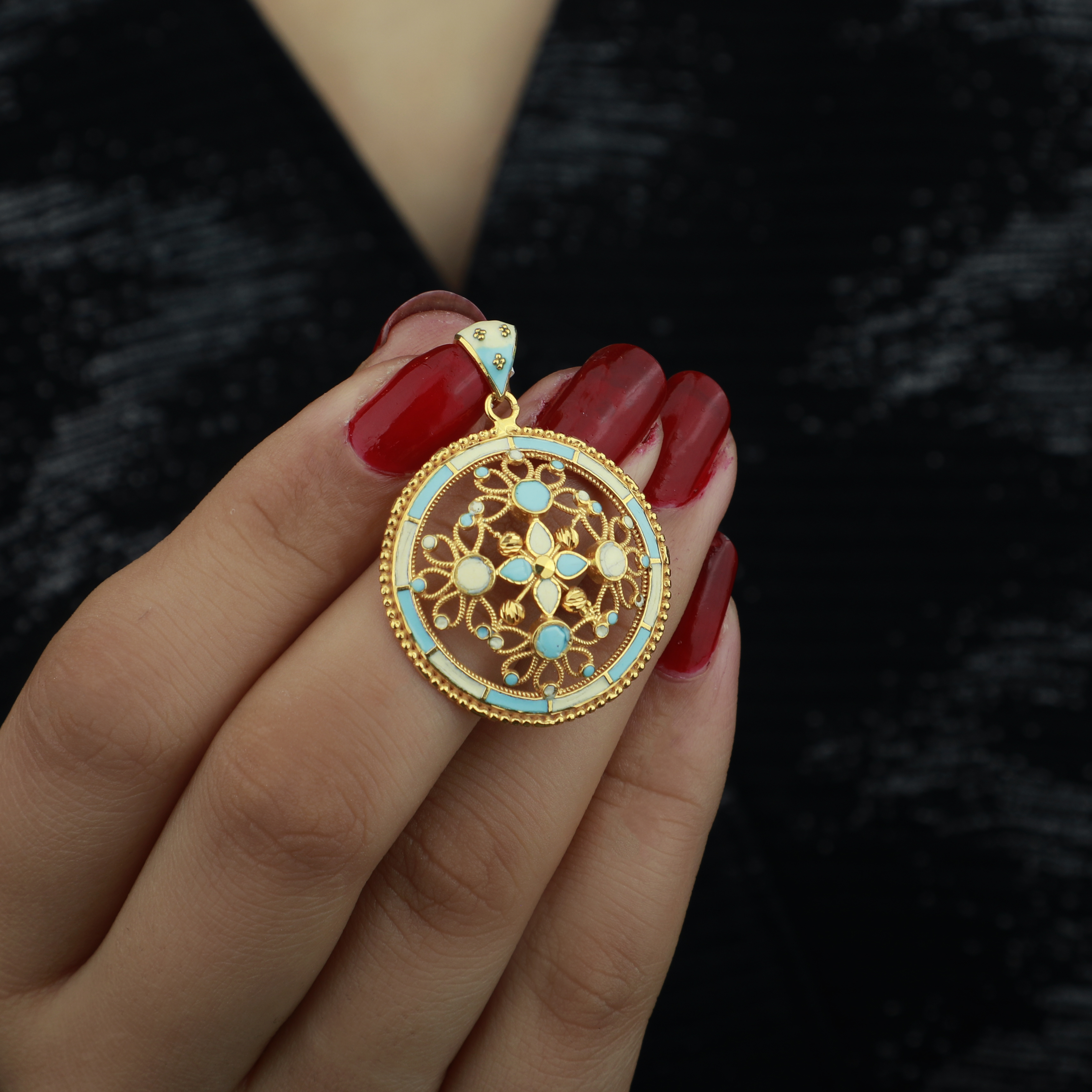 Heart pendant, 21 karat gold, Bahraini made - (S-0140) Heart pendant, 21 karat gold, Bahraini made - (S-0140)
