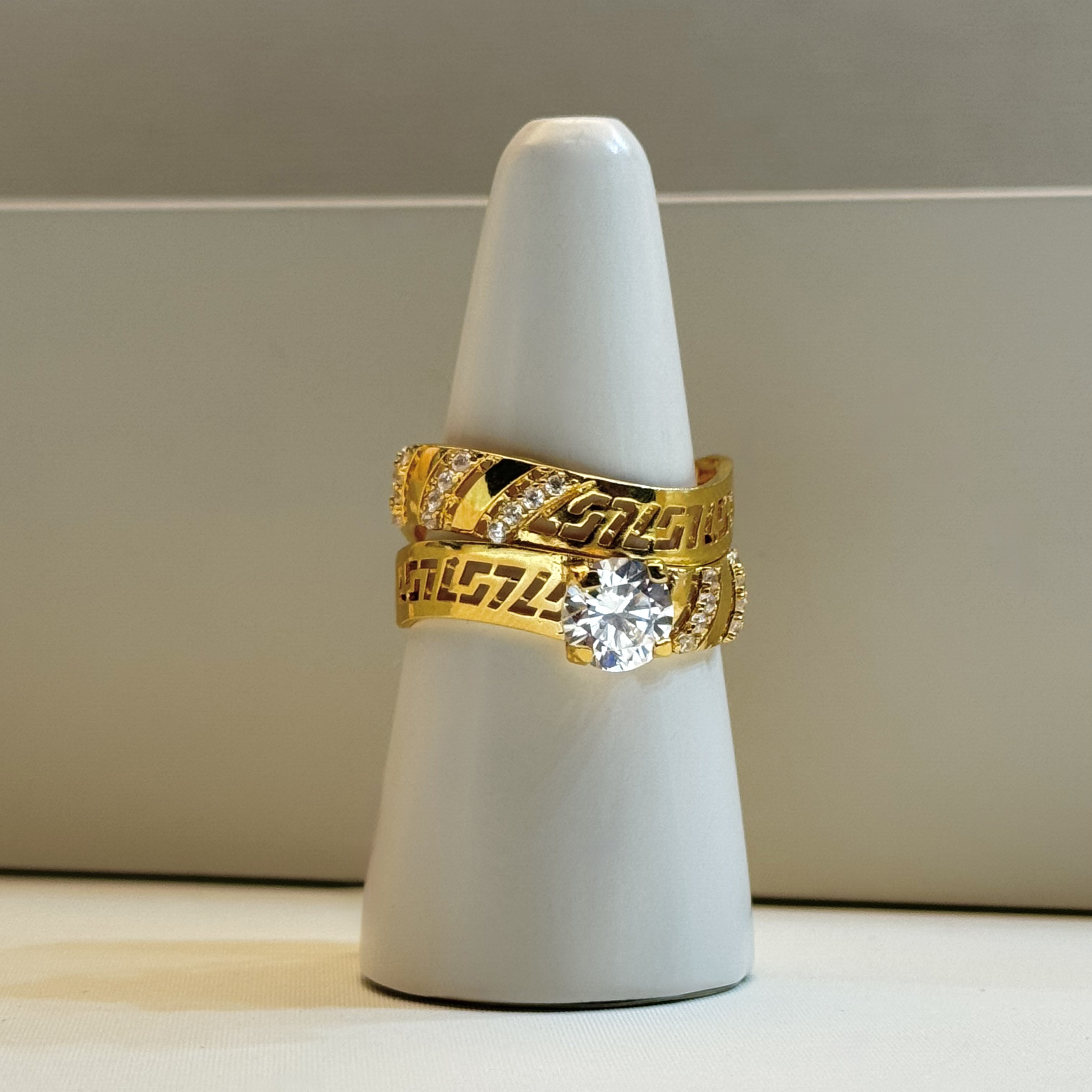 21 karat gold wedding ring, made in Turkey - (S-0015) 21 karat gold wedding ring, made in Turkey - (S-0015)