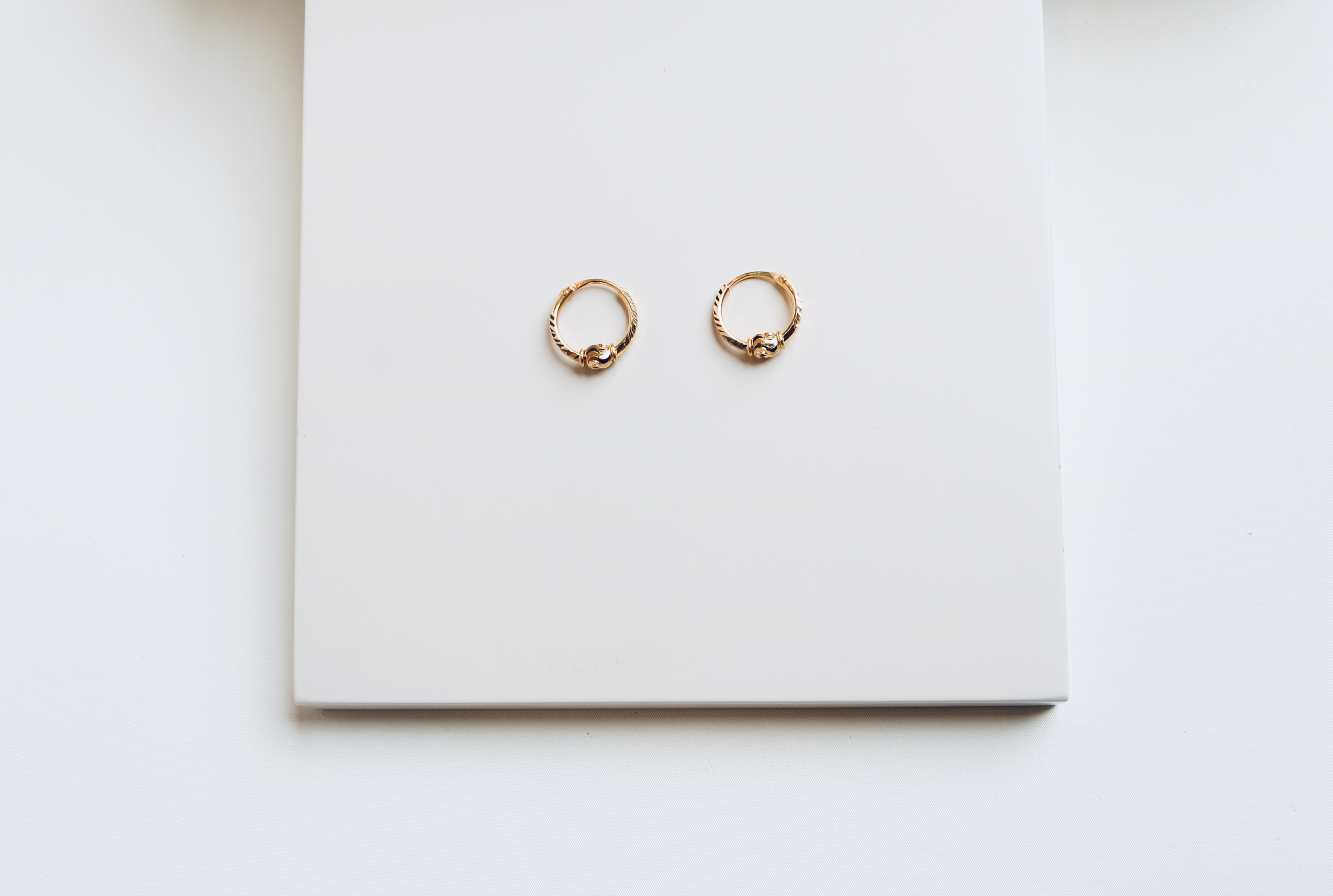 Children's round earrings, 21 karat gold, made in Singapore - (S-0169)
