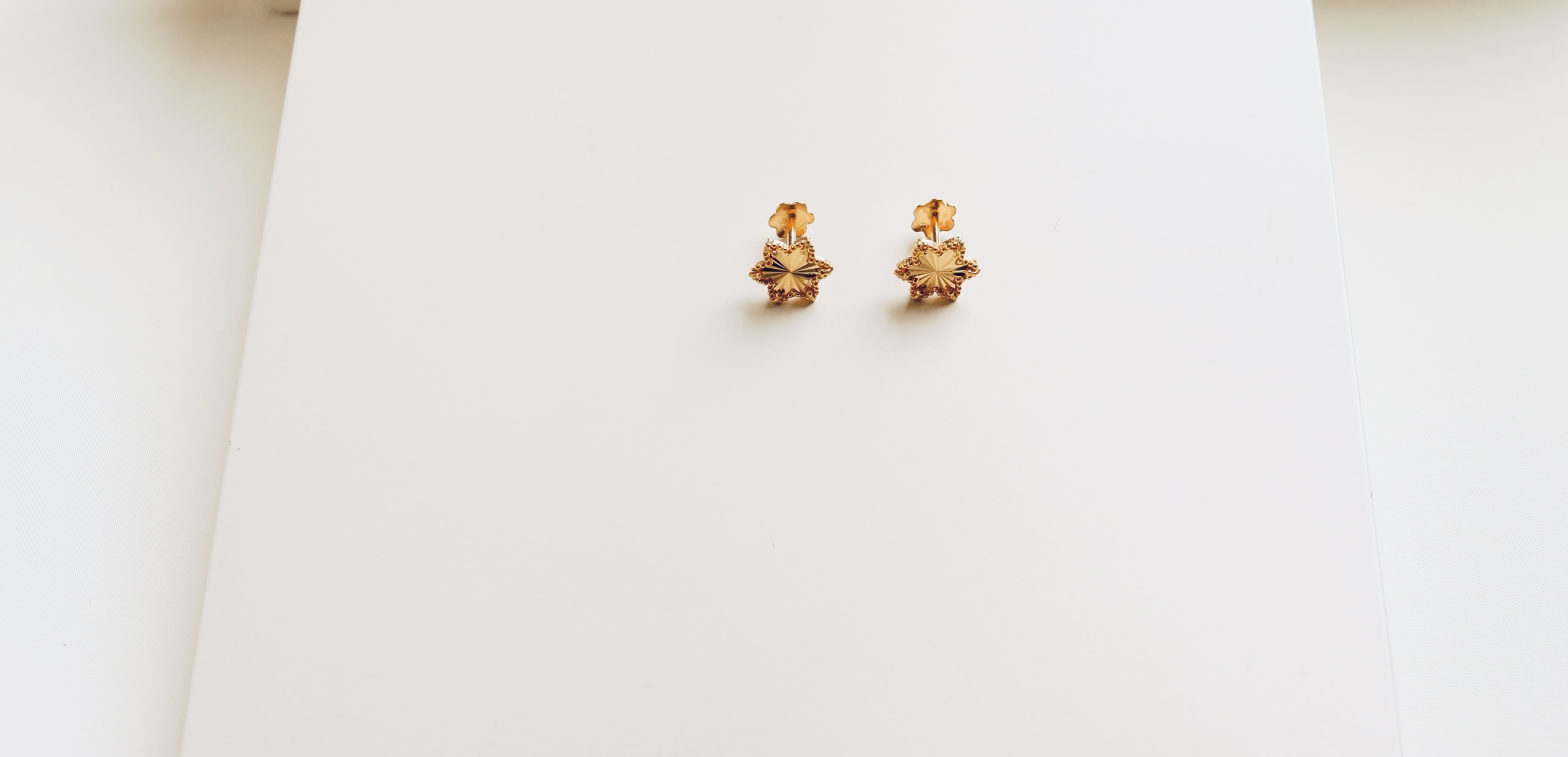 Children's net earrings, 21 karat gold, made in Singapore - (S-0174)