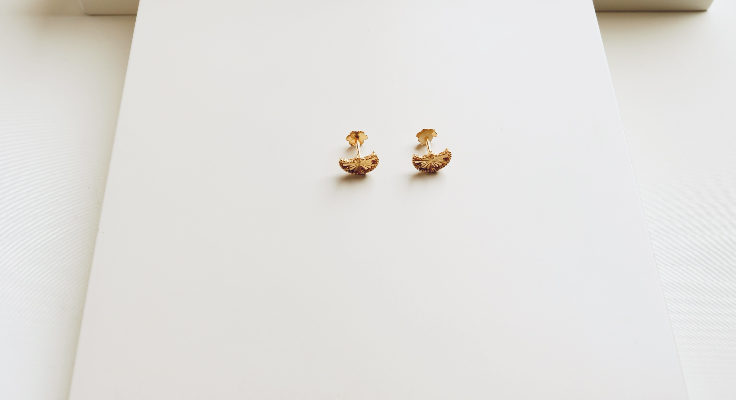 Children's net earrings, 21 karat gold, made in Singapore - (S-0176)