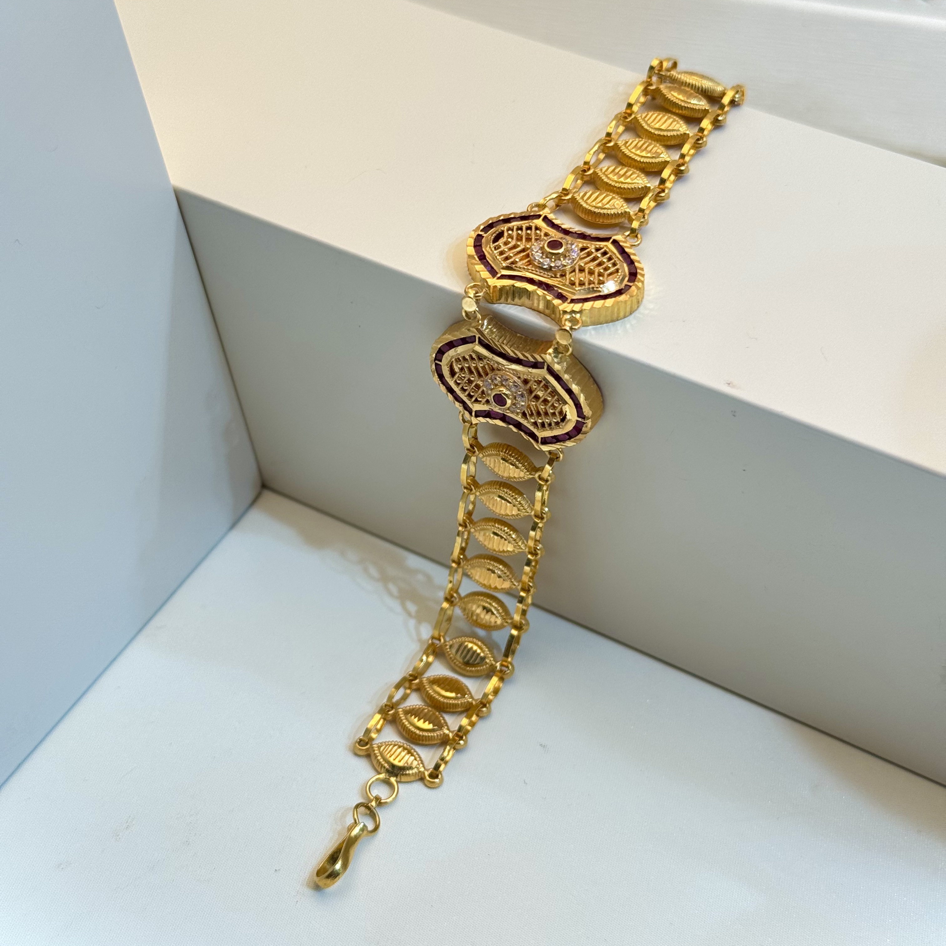 21-karat gold bracelet, Bahraini-made - (S-0005) 21-karat gold bracelet, Bahraini-made - (S-0005)