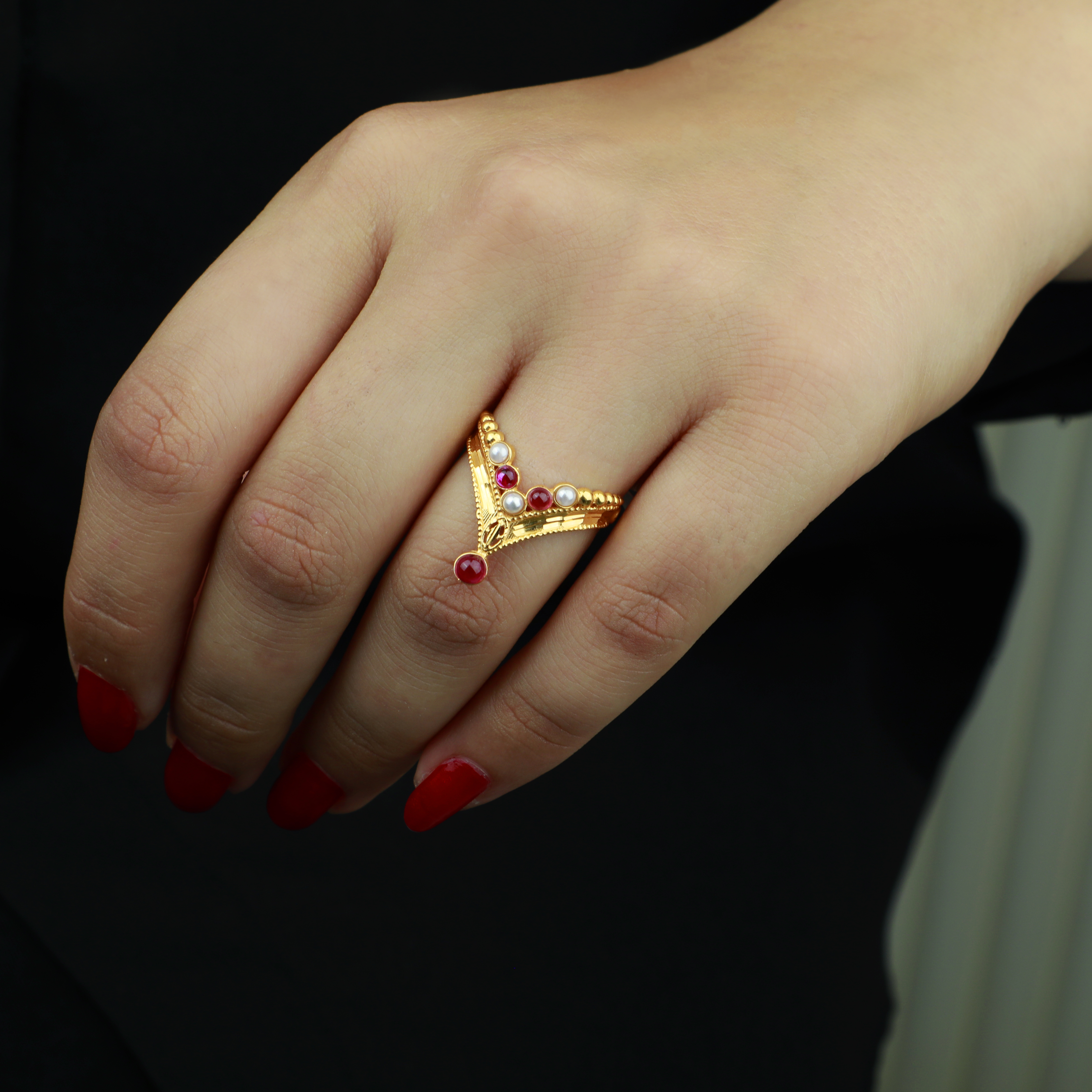21-karat gold ring, Omani made - (S-0053)