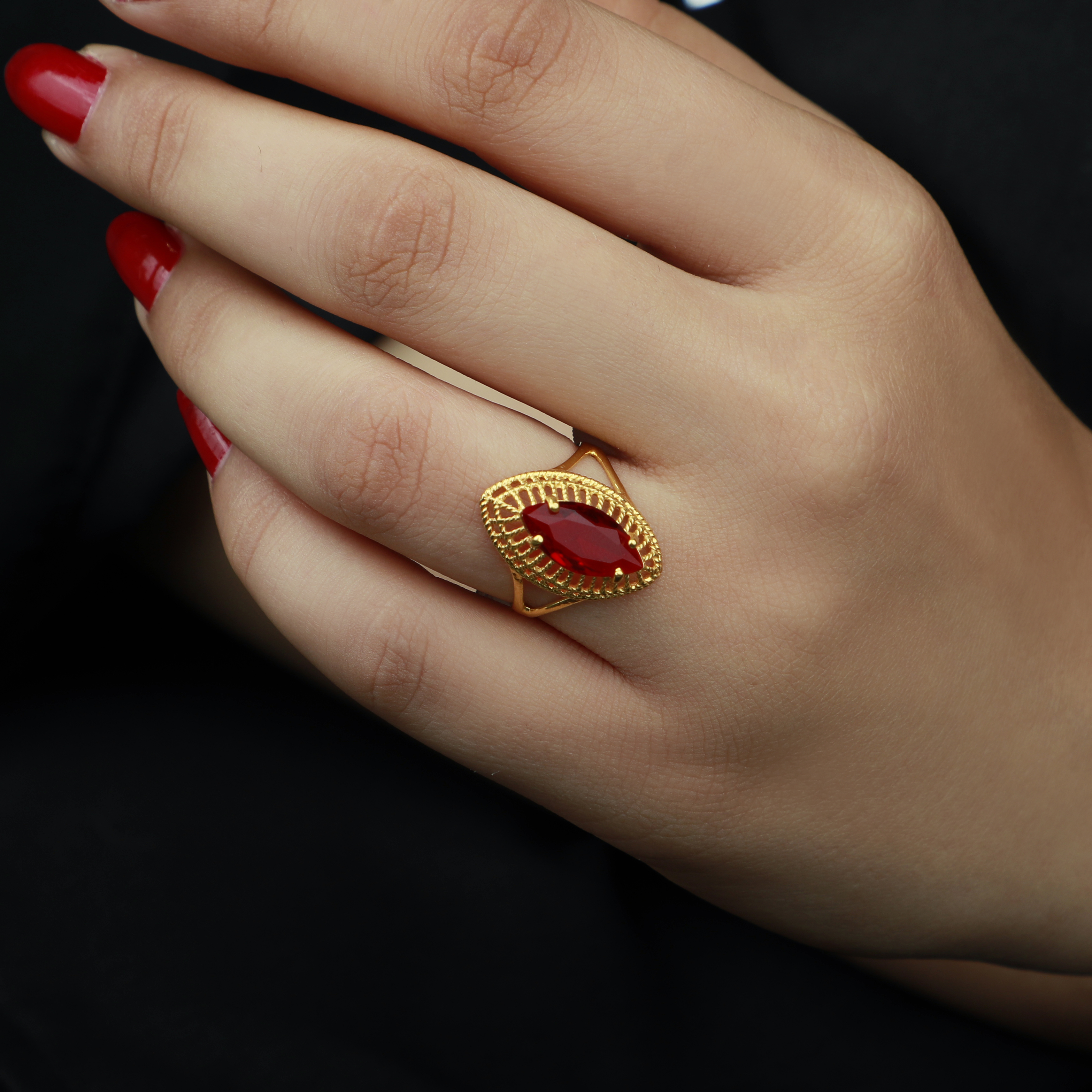 21-karat gold ring, made in the UAE - (S-0066)