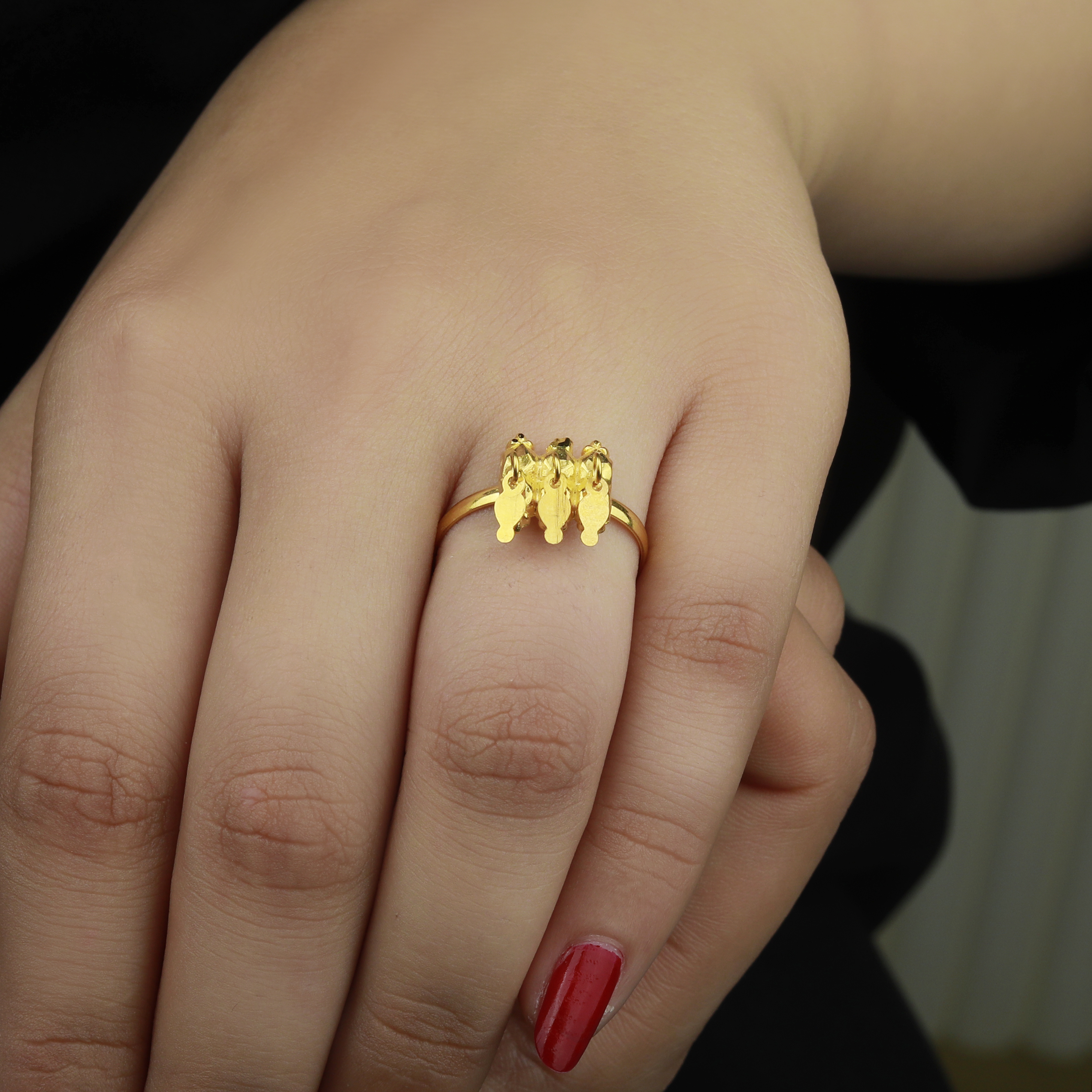 21-karat gold ring, made in the UAE - (S-0082)